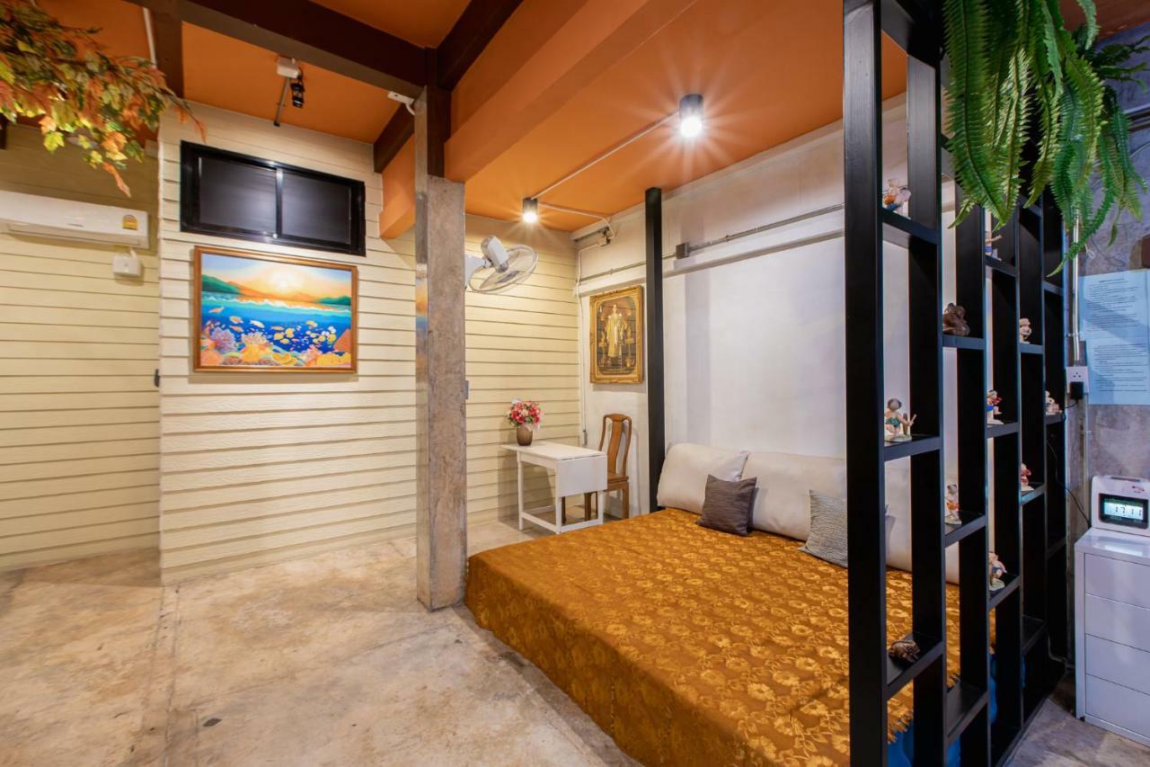 The Alley Hostel&Bistro Bangkok Exterior foto