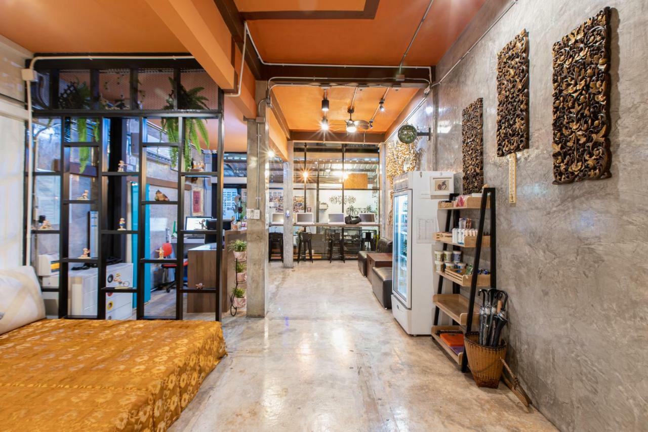 The Alley Hostel&Bistro Bangkok Exterior foto
